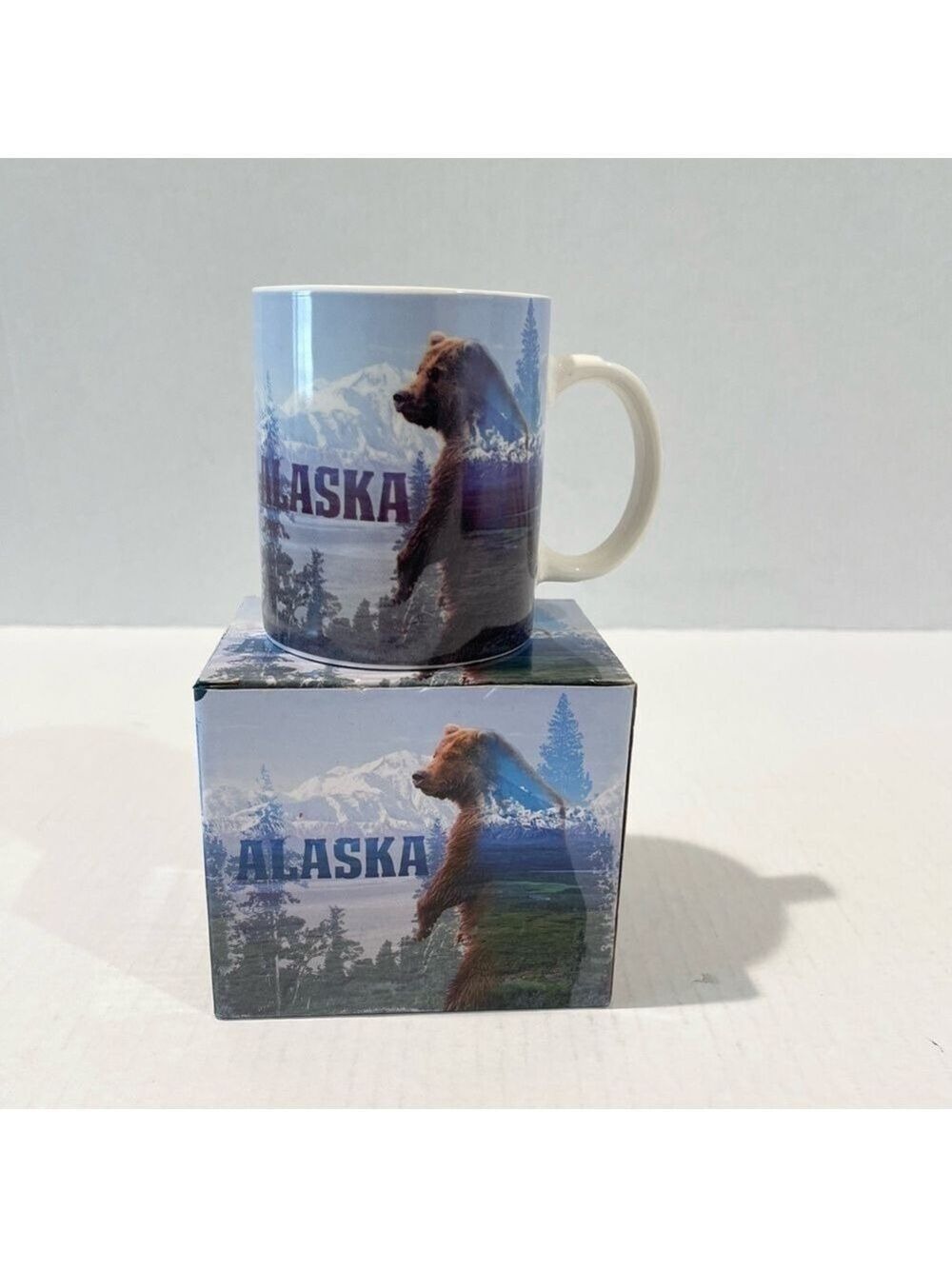 Alaska Souvenir Cup Grizzly Bear NEW!